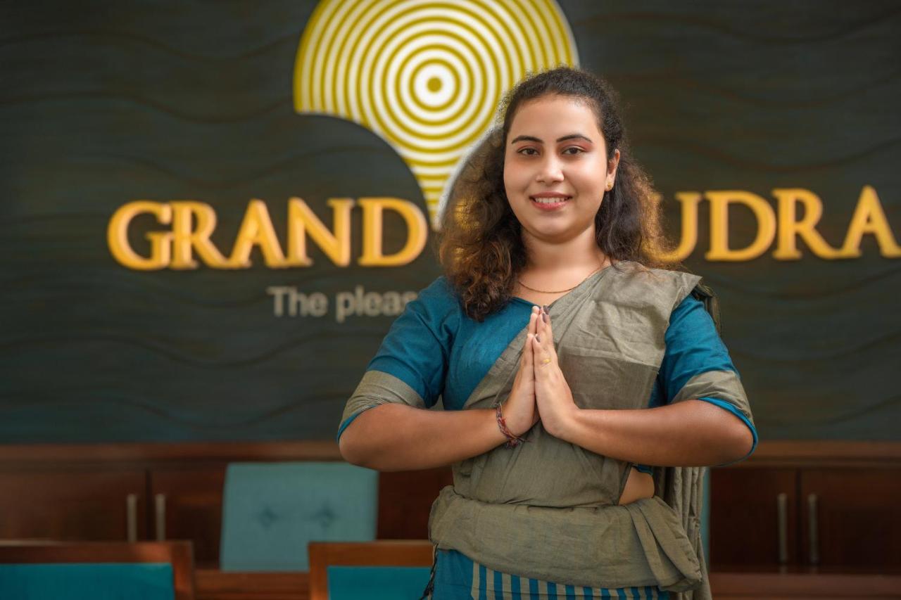 Grand Samudra Hotel تانجالي المظهر الخارجي الصورة